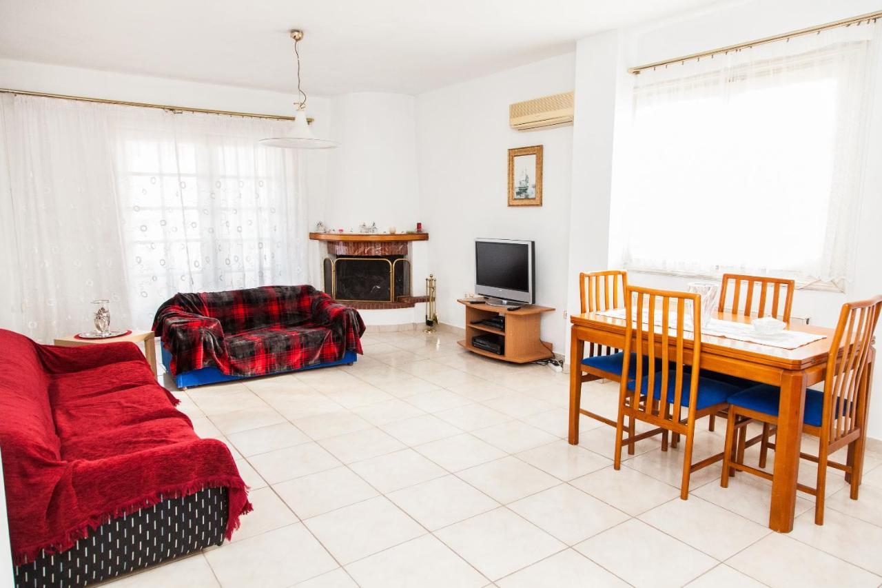 Sunny Apartment Near Metro Station 아테네 외부 사진